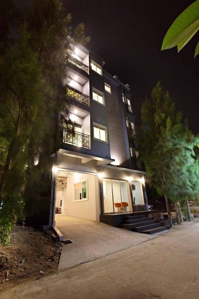 Nature Pine Residence Rawai Bagian luar foto